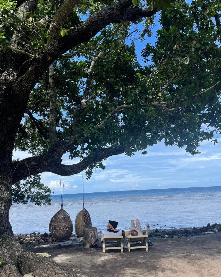 Borbon'S Treehouse By The Sea Bed & Breakfast Mambajao Luaran gambar