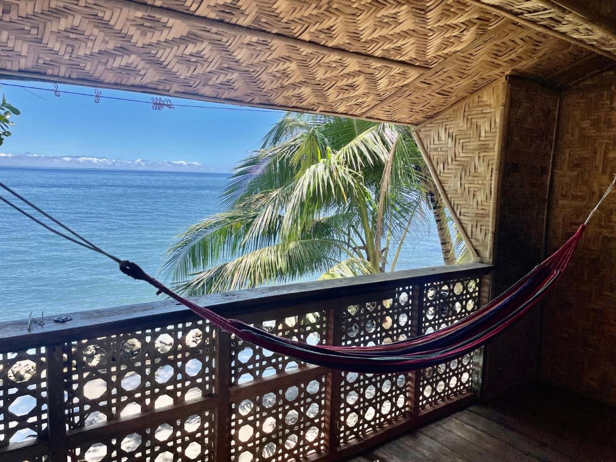 Borbon'S Treehouse By The Sea Bed & Breakfast Mambajao Luaran gambar