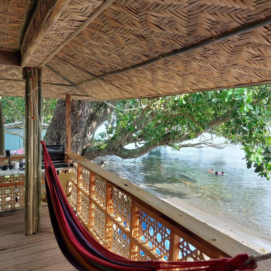 Borbon'S Treehouse By The Sea Bed & Breakfast Mambajao Luaran gambar